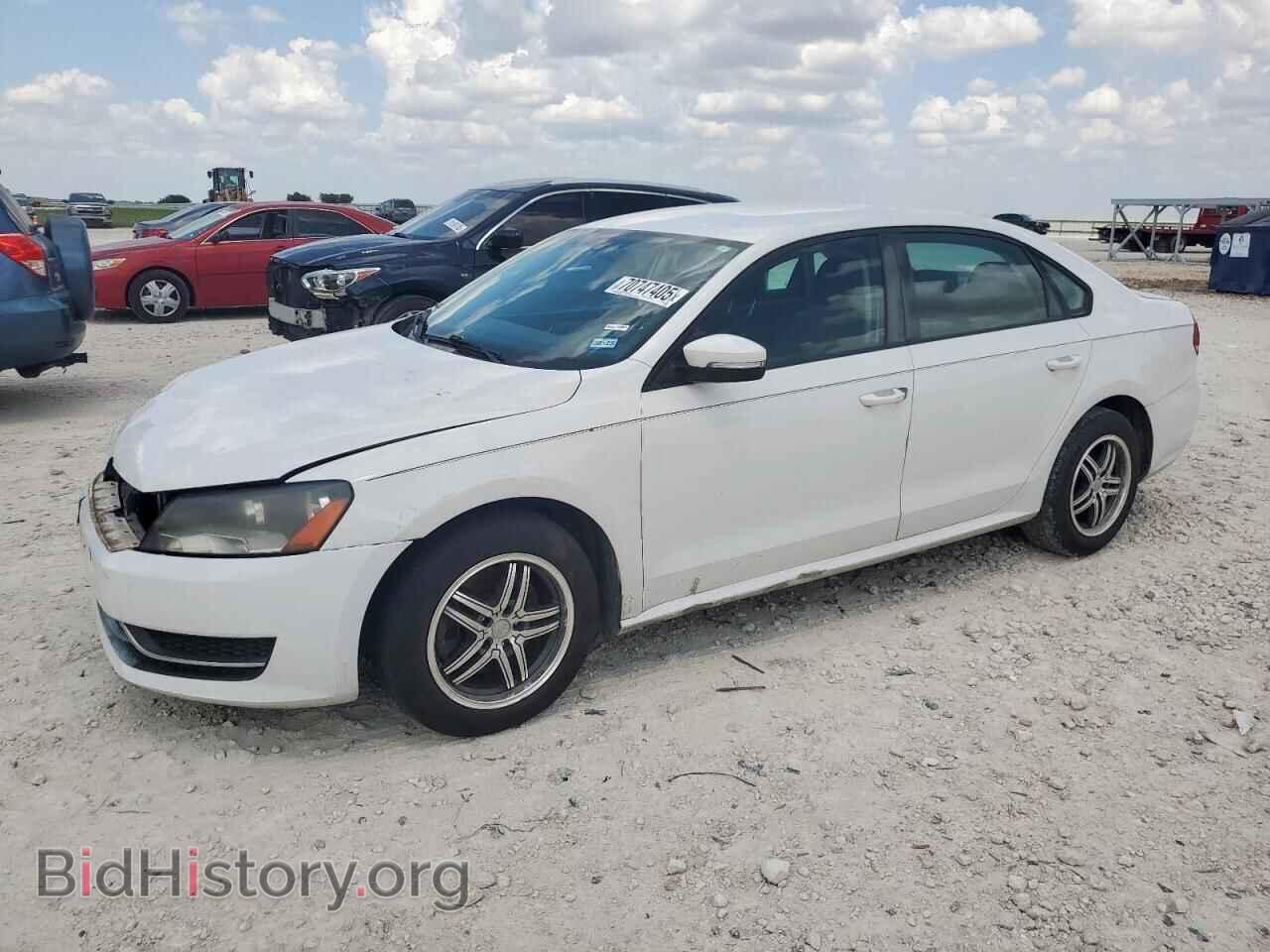 Фотография 1VWAH7A36DC053799 - VOLKSWAGEN PASSAT 2013
