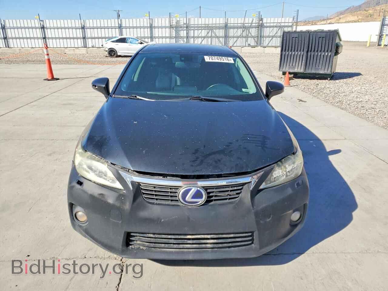 2011 LEXUS CT 200 - VIN: JTHKD5BH6B2030560 - Photo 5