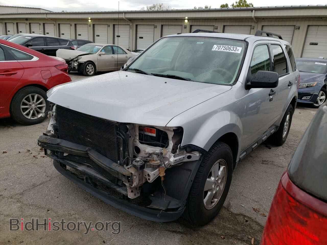 Фотография 1FMCU0DG7CKB92000 - FORD ESCAPE 2012