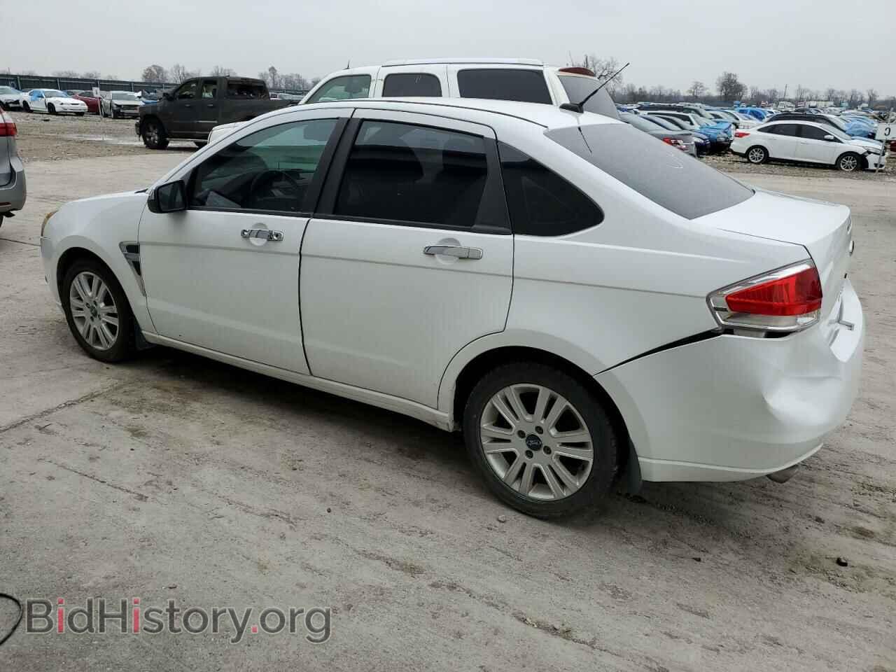 2008 FORD FOCUS - VIN: 1FAHP35N78W152585 - Фото 2
