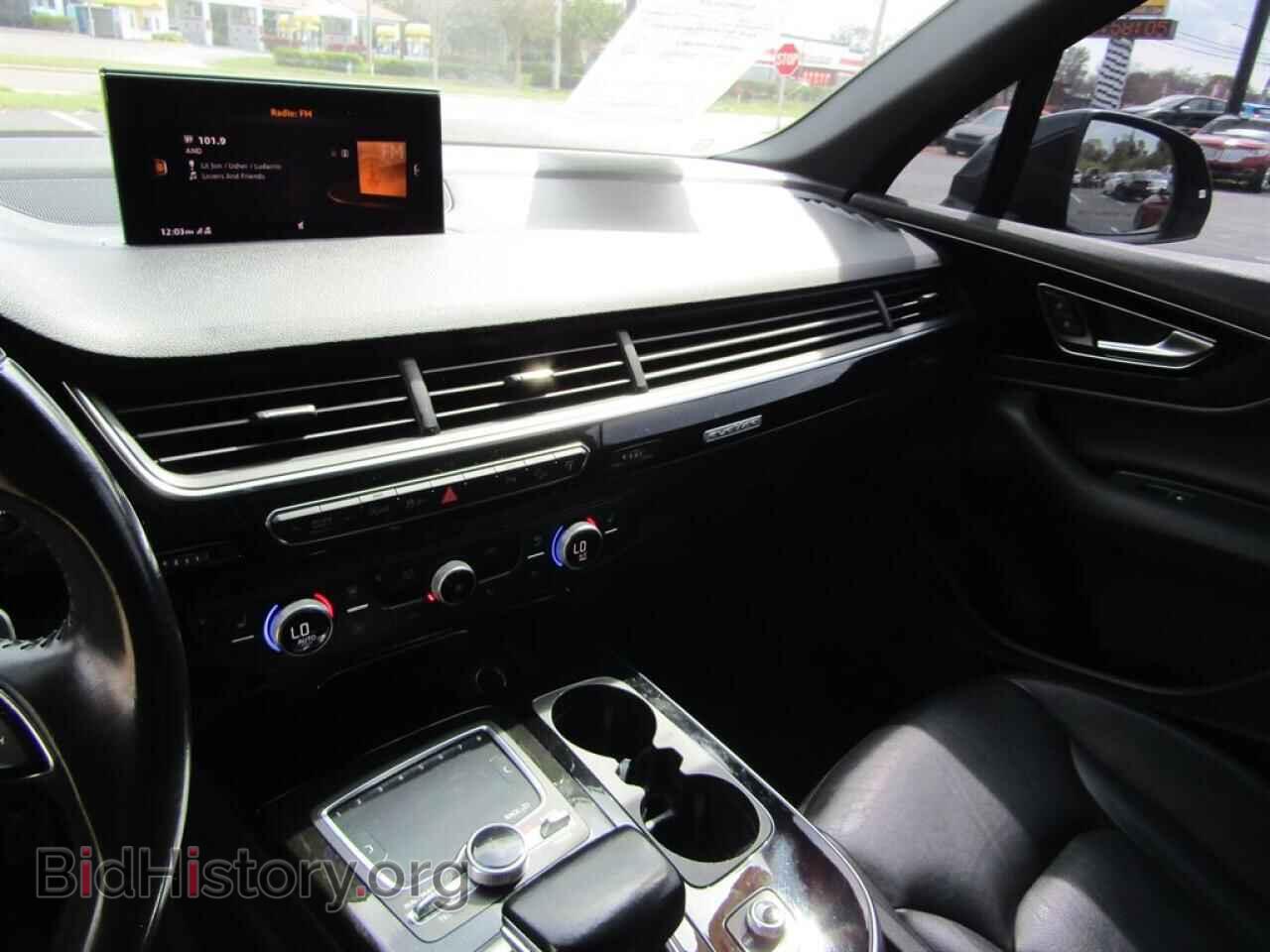 2017 AUDI Q7 - VIN: WA1AAAF76HD0055XX - Фото 9