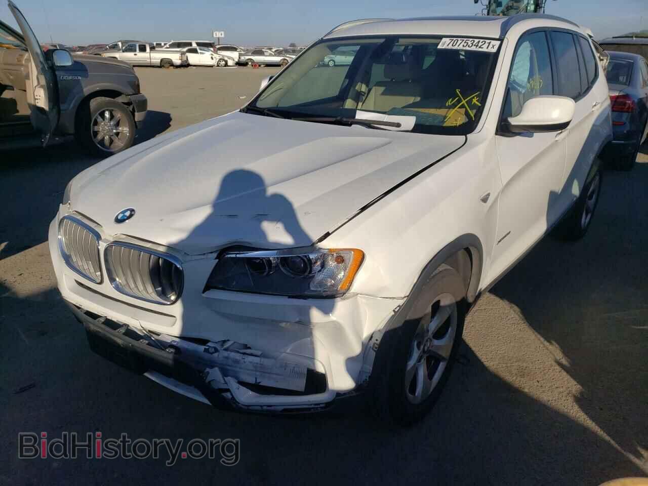 2011 BMW X3 - VIN: 5UXWX5C55BL704849 - Фото 2