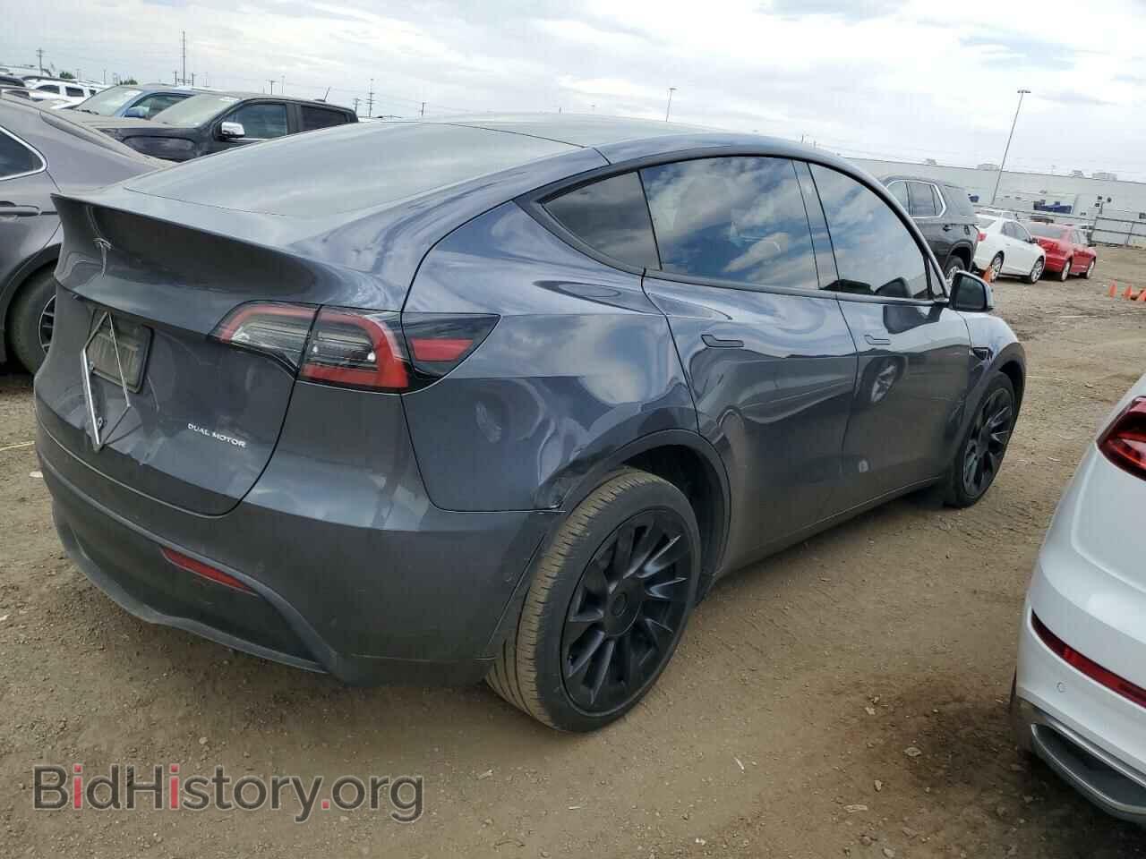 2022 TESLA MODEL Y - VIN: 7SAYGDEE2NF368539 - Фото 3