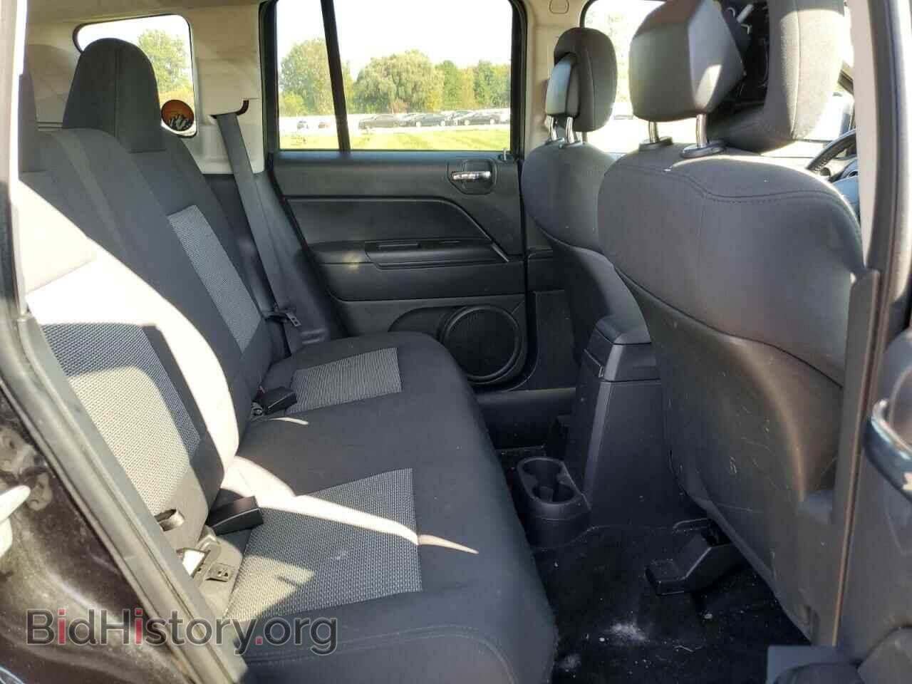 2010 JEEP COMPASS - VIN: 1J4NT1FB5AD671132 - Фото 11