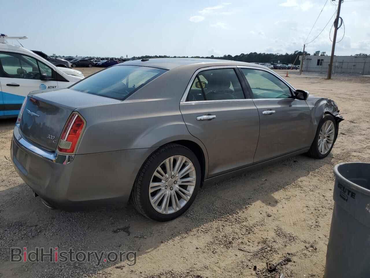 2011 CHRYSLER 300 - VIN: 2C3CA6CT0BH580565 - Фото 3