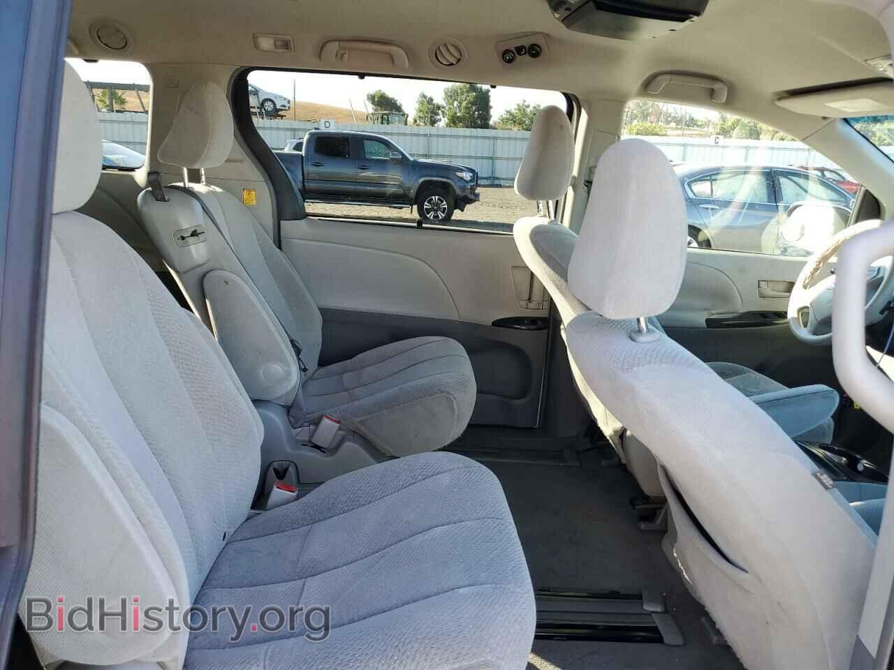 2011 TOYOTA All Models - VIN: 5TDKK3DC6BS005244 - Фото 11