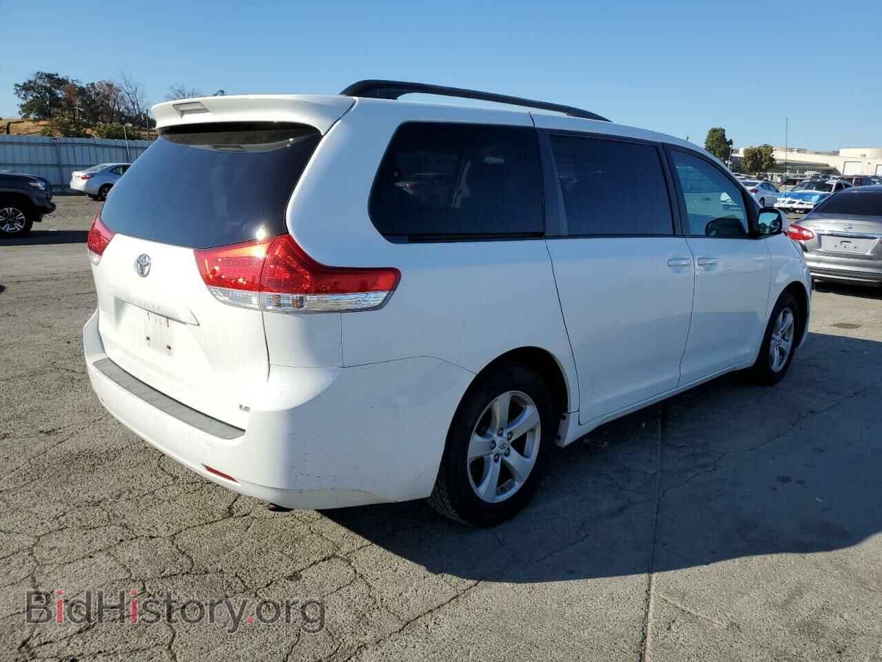 2011 TOYOTA All Models - VIN: 5TDKK3DC6BS005244 - Фото 3