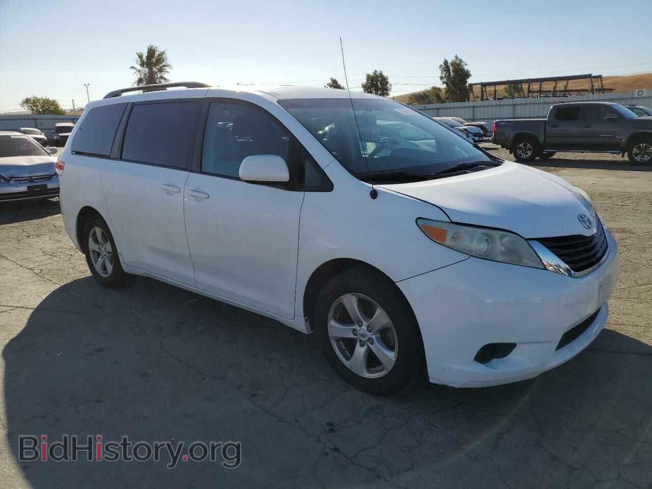 2011 TOYOTA All Models - VIN: 5TDKK3DC6BS005244 - Фото 4