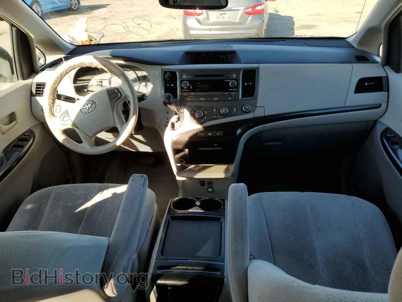 2011 TOYOTA All Models - VIN: 5TDKK3DC6BS005244 - Фото 8