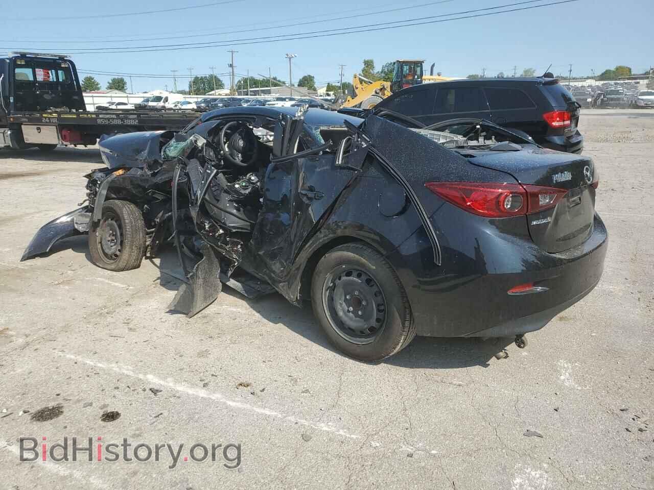 2018 MAZDA 3 - VIN: 3MZBN1U73JM210563 - Фото 2
