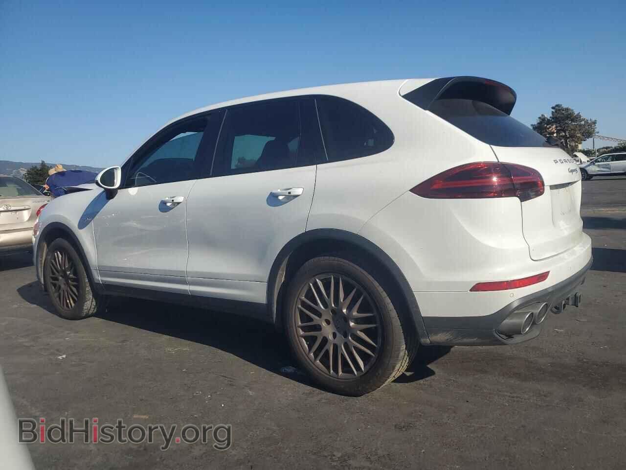 2018 PORSCHE CAYENNE - VIN: WP1AB2A20JLA60871 - Photo 2