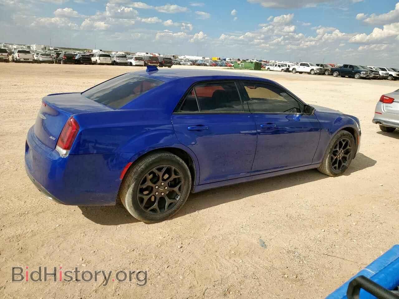 2019 CHRYSLER 300 - VIN: 2C3CCARG8KH581213 - Фото 3