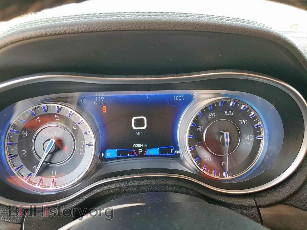 2019 CHRYSLER 300 - VIN: 2C3CCARG8KH581213 - Фото 9