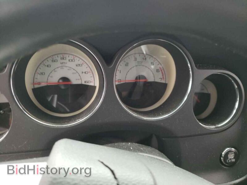 2014 Dodge CHALLENGER (VIN 2C3CDYBTXEH257584) — photo 8 of 10