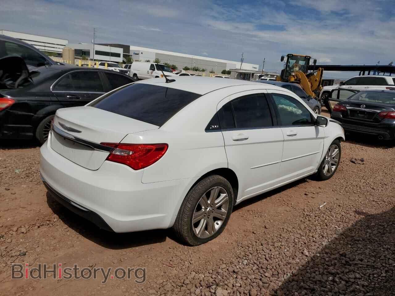 2012 CHRYSLER 200 - VIN: 1C3CCBBG7CN228518 - Фото 3