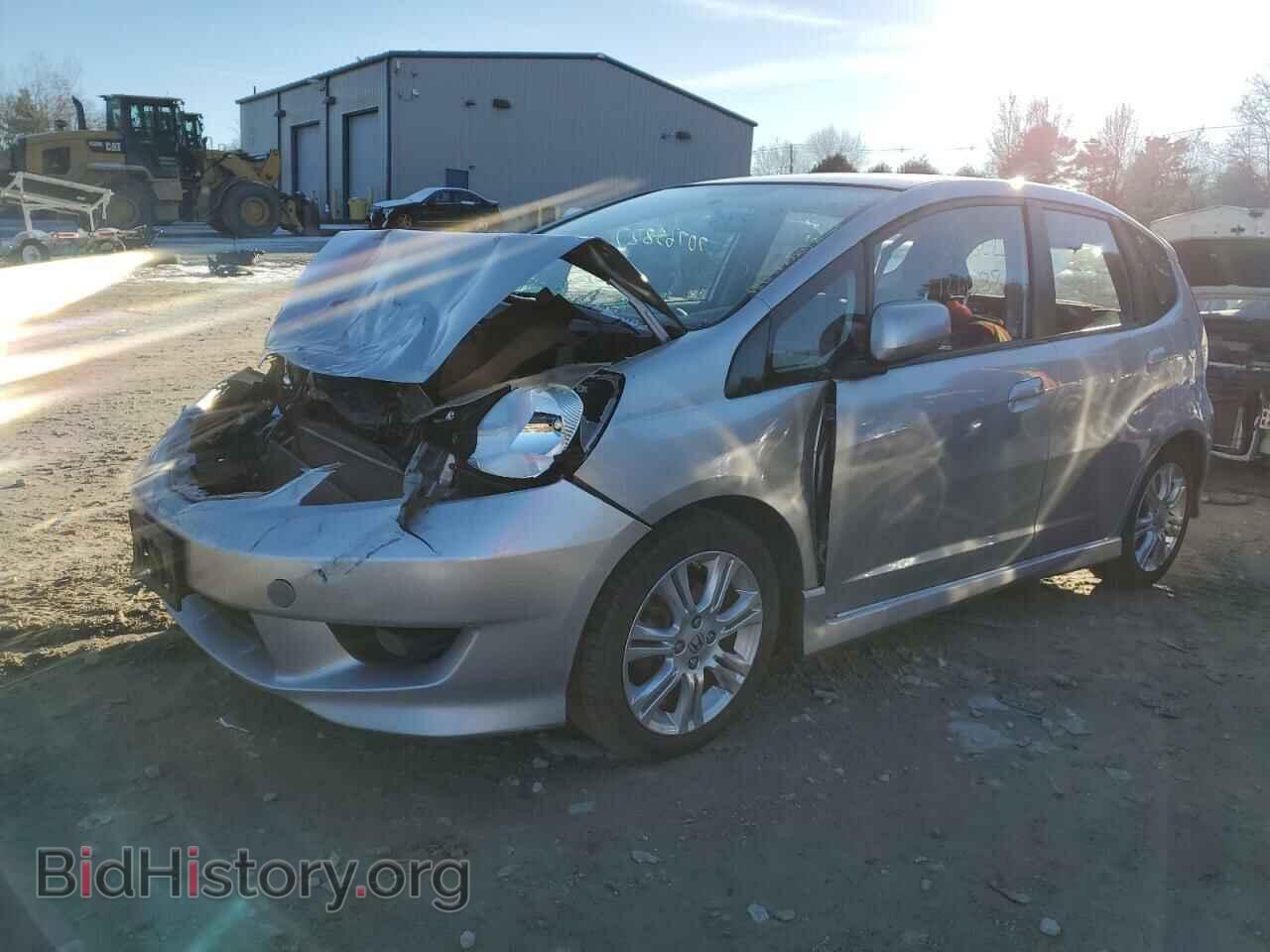Фотография JHMGE8H53BC015784 - HONDA FIT 2011