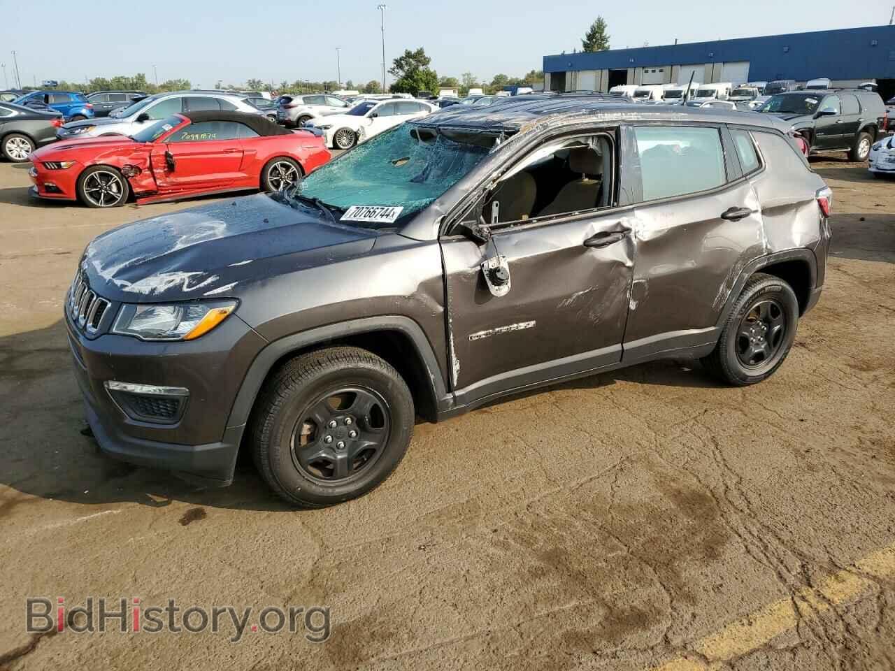 Фотография 3C4NJCAB3JT345533 - JEEP COMPASS 2018