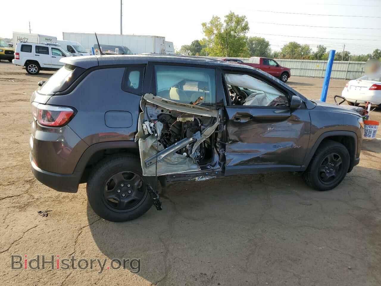 2018 JEEP COMPASS - VIN: 3C4NJCAB3JT345533 - Фото 3