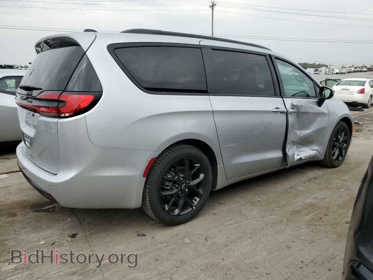 2023 CHRYSLER PACIFICA - VIN: 2C4RC1BG2PR628480 - Photo 3
