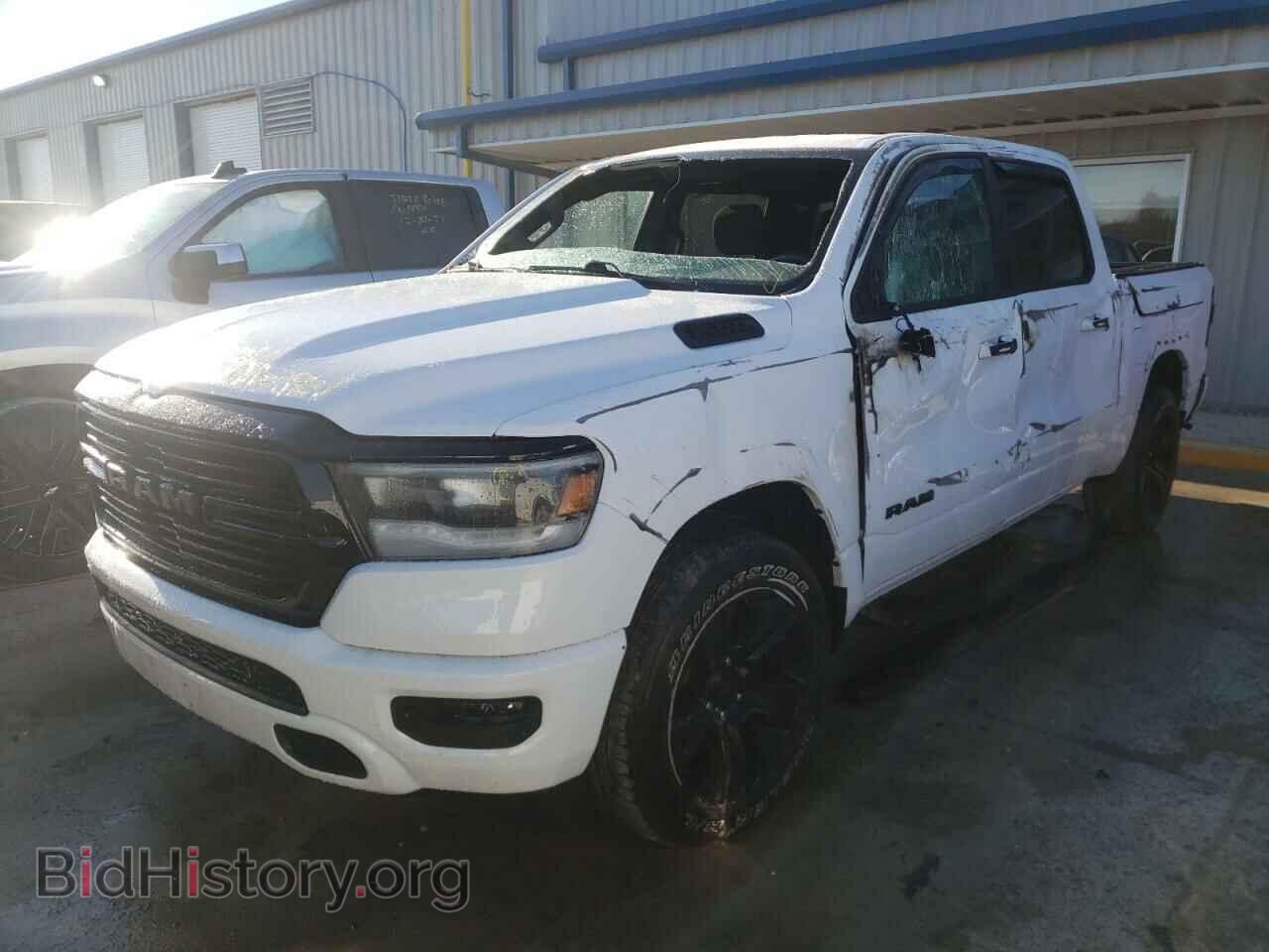2020 RAM 1500 - VIN: 1C6SRFFT9LN329698 - Фото 2