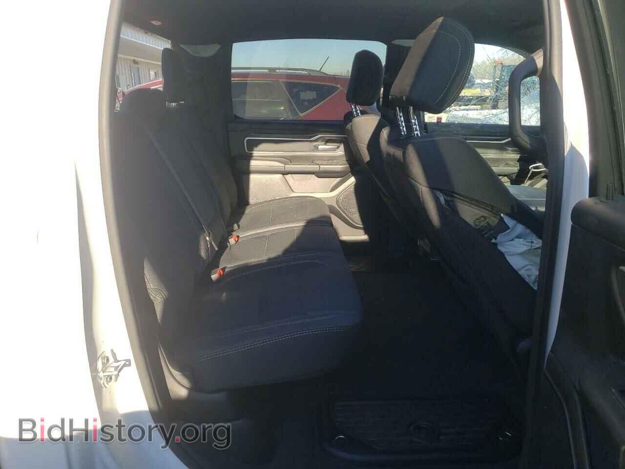 2020 RAM 1500 - VIN: 1C6SRFFT9LN329698 - Фото 6