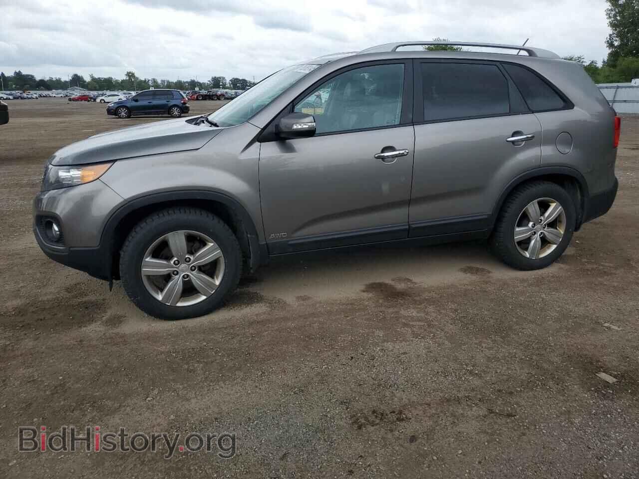 Фотография 5XYKUDA23DG421442 - KIA SORENTO 2013