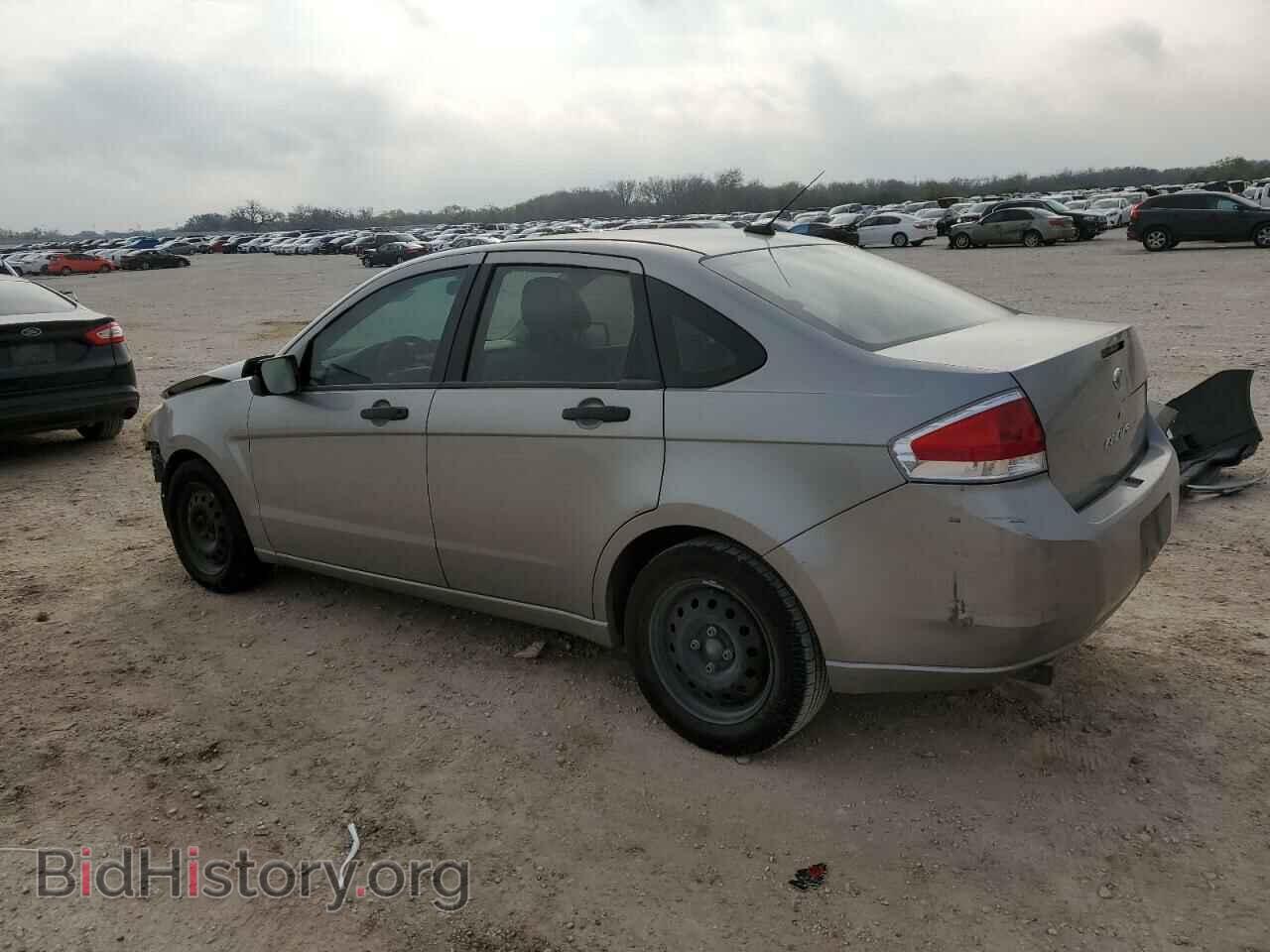 2008 FORD FOCUS - VIN: 1FAHP34N58W143286 - Фото 2
