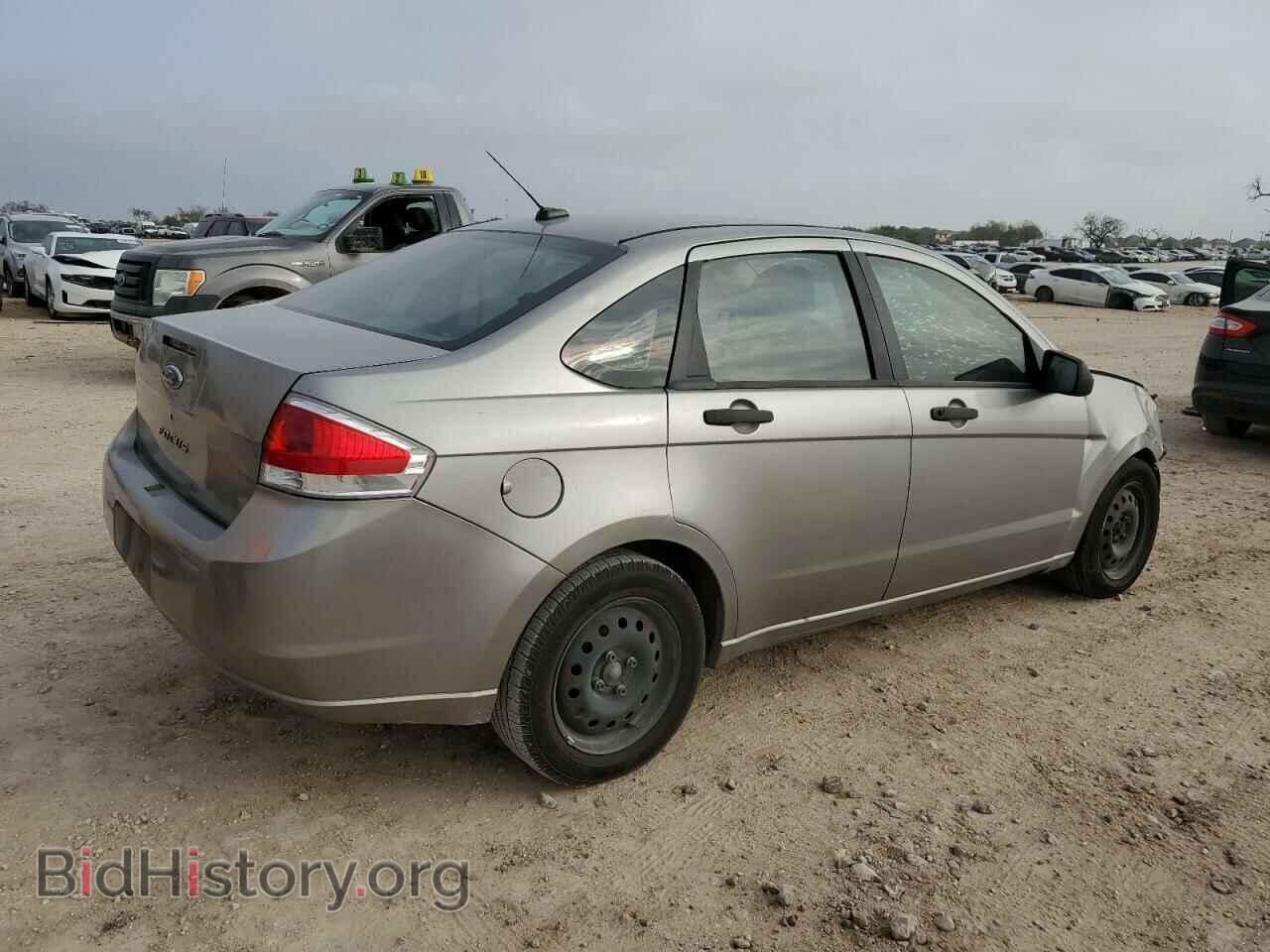 2008 FORD FOCUS - VIN: 1FAHP34N58W143286 - Фото 3