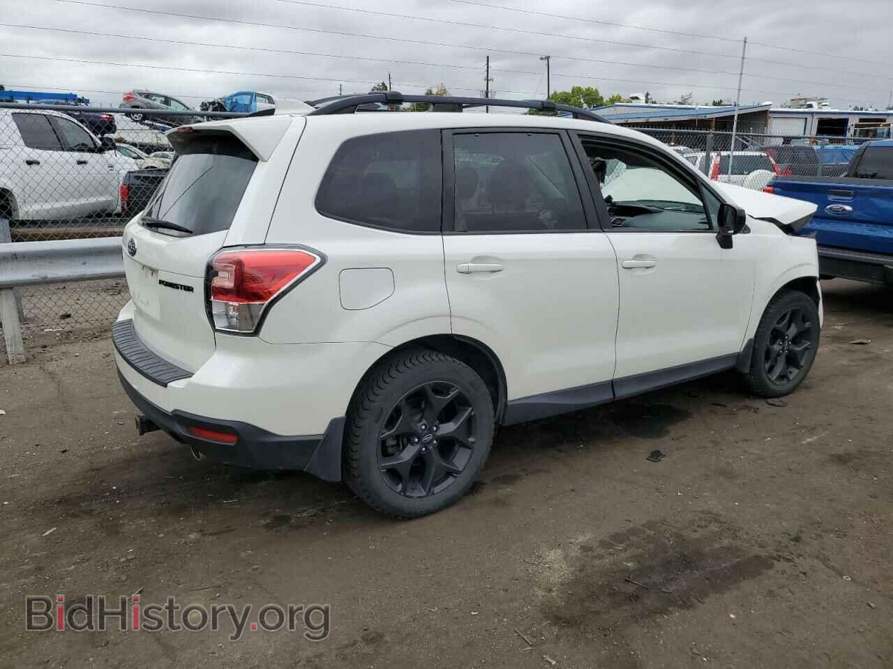 2018 SUBARU FORESTER - VIN: JF2SJAGC2JH584756 - Фото 3