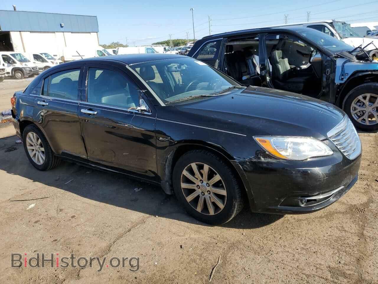 2013 CHRYSLER 200 - VIN: 1C3CCBCG7DN571121 - Photo 4
