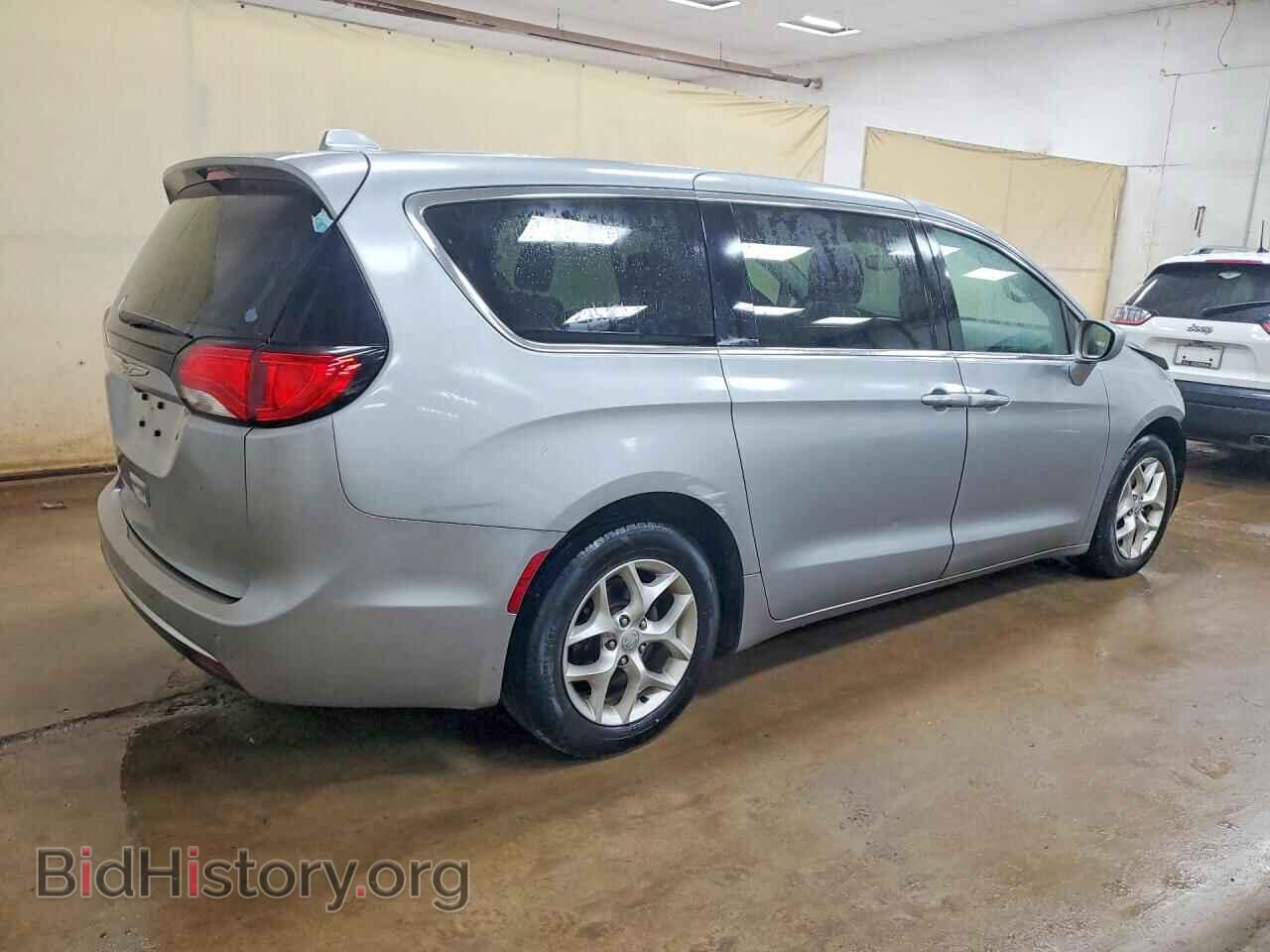 2019 CHRYSLER PACIFICA - VIN: 2C4RC1FG5KR576717 - Photo 3