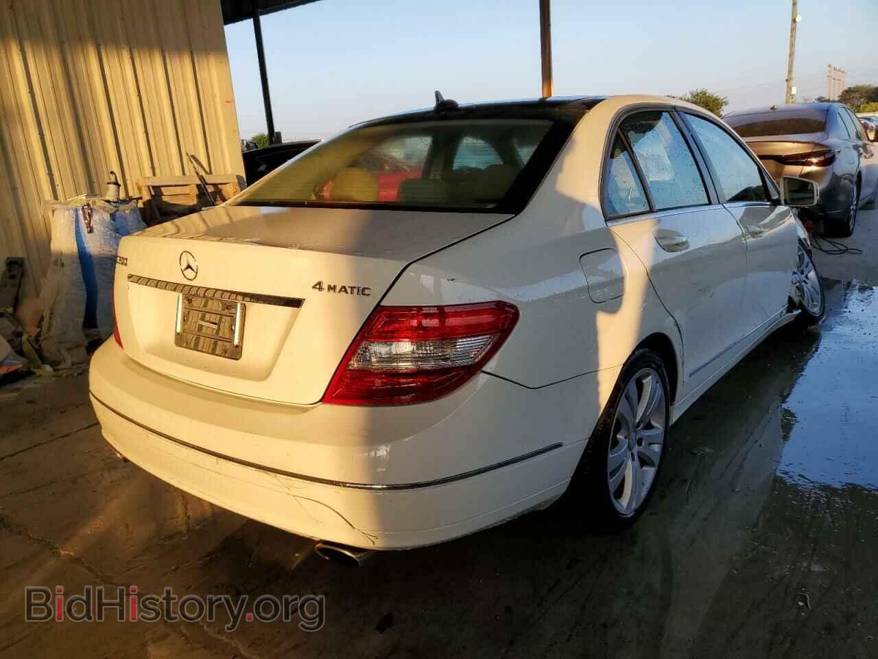 2011 MERCEDES-BENZ C-CLASS - VIN: WDDGF8BB7BR145728 - Фото 3