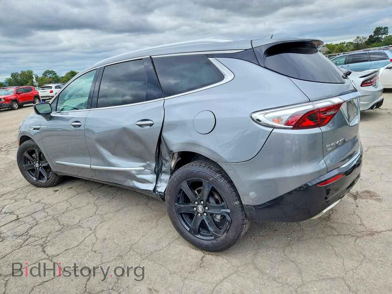 2023 BUICK ENCLAVE - VIN: 5GAEVAKW0PJ172954 - Photo 2