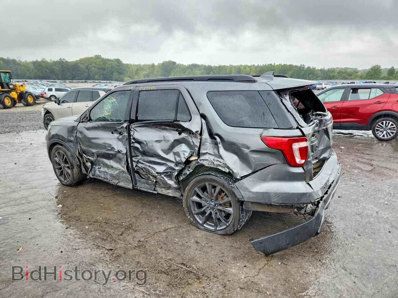 2017 FORD EXPLORER - VIN: 1FM5K7D82HGC60942 - Photo 2