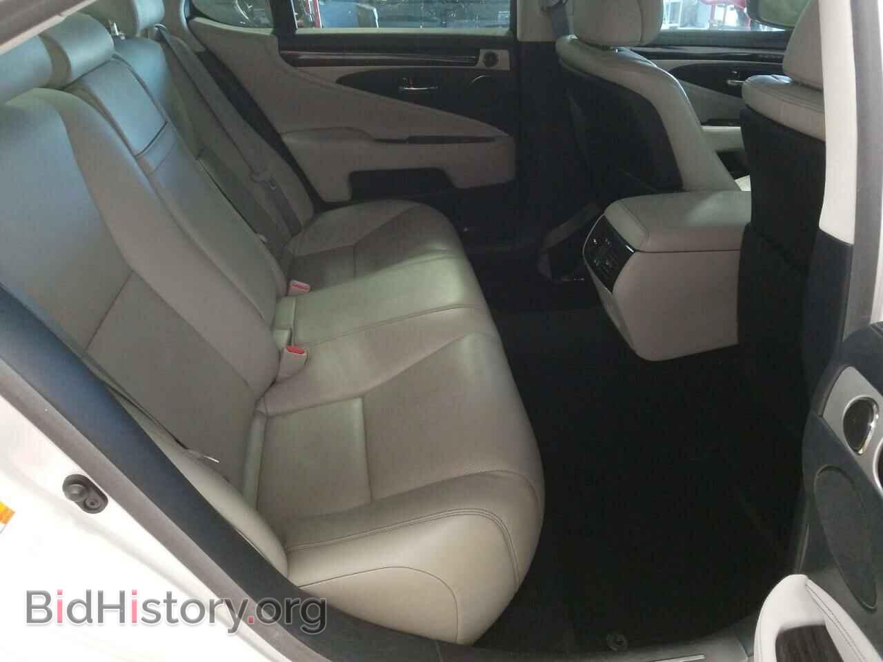 2017 LEXUS LS460 - VIN: JTHBL5EF7H5144426 - Photo 6