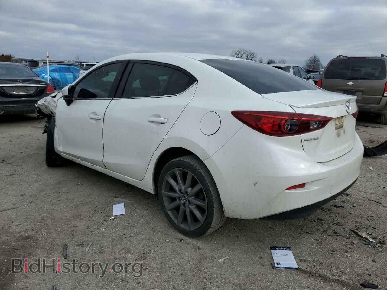 2018 MAZDA 3 - VIN: 3MZBN1V33JM185529 - Фото 2
