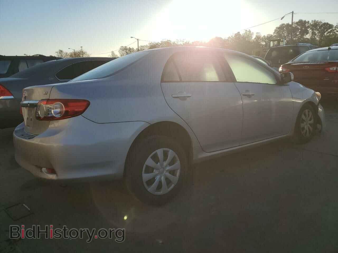 2011 TOYOTA COROLLA - VIN: 2T1BU4EE4BC650337 - Фото 3