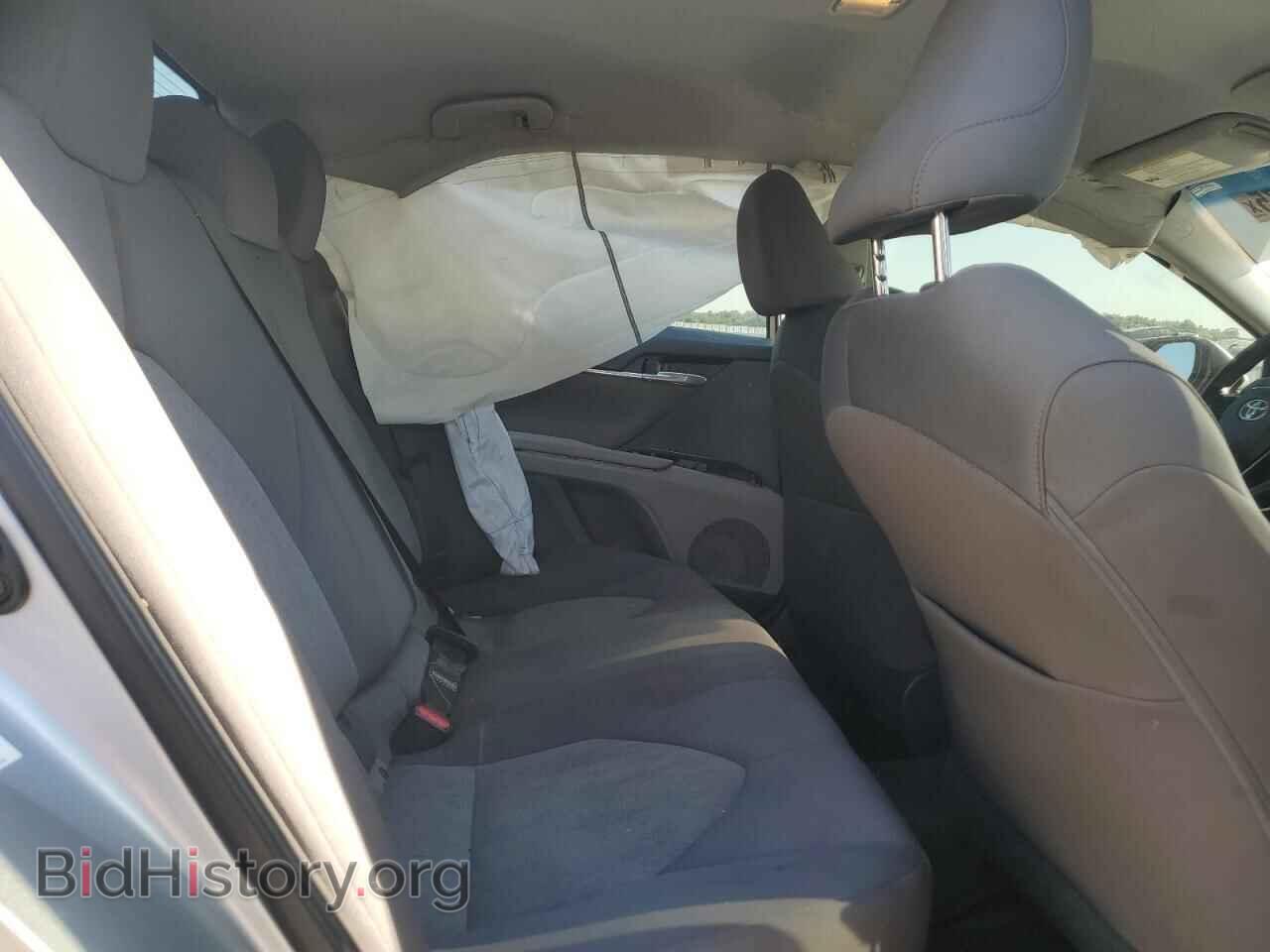2018 TOYOTA CAMRY - VIN: 4T1B11HK6JU543473 - Фото 10