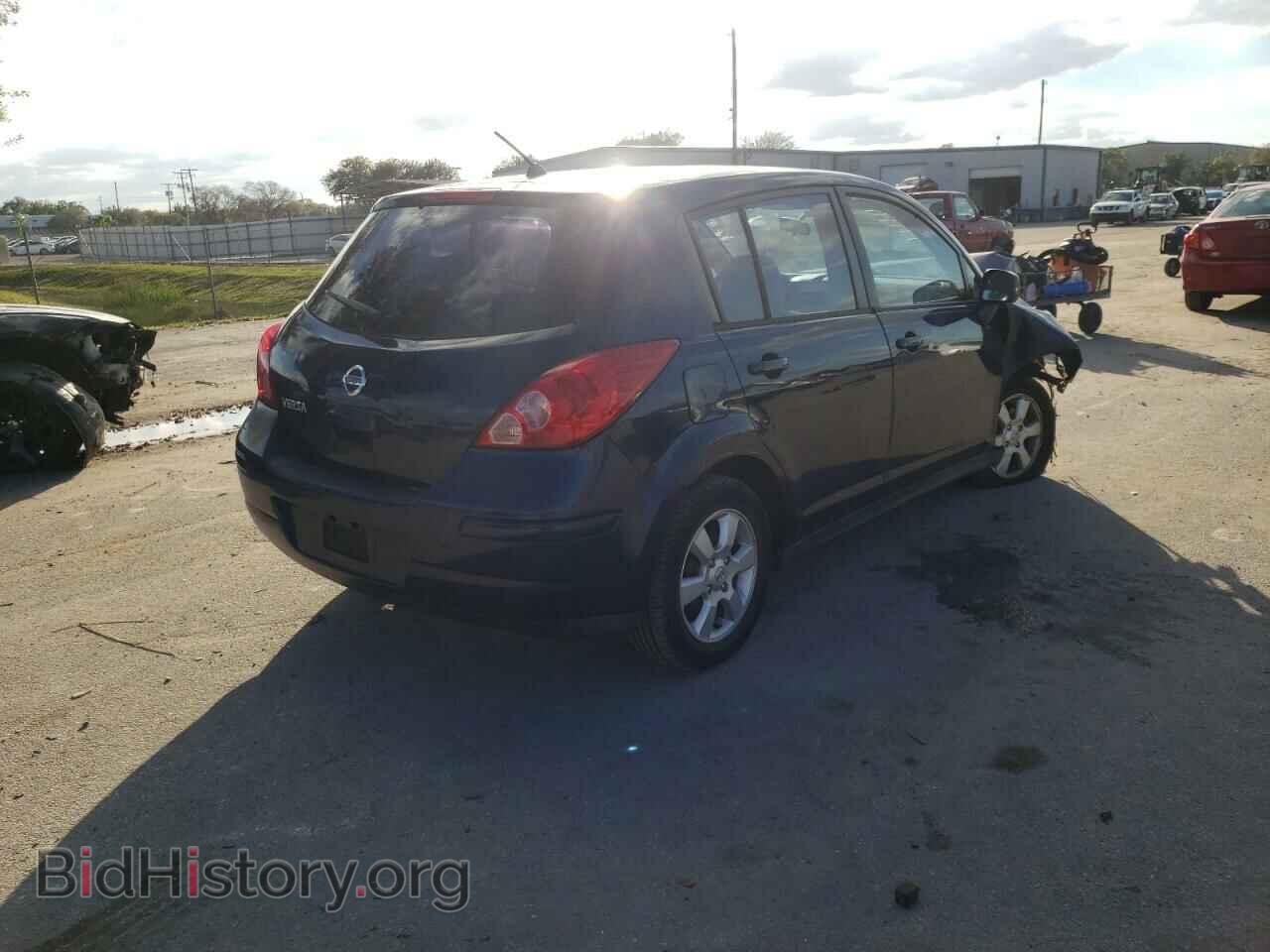 2007 NISSAN VERSA - VIN: 3N1BC13E37L355516 - Фото 4
