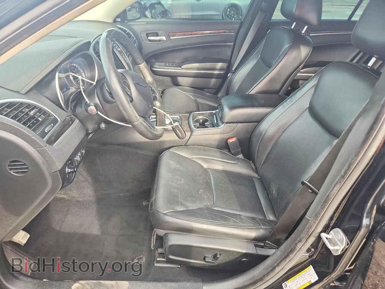 2019 CHRYSLER 300 - VIN: 2C3CCAKG9KH690032 - Фото 7