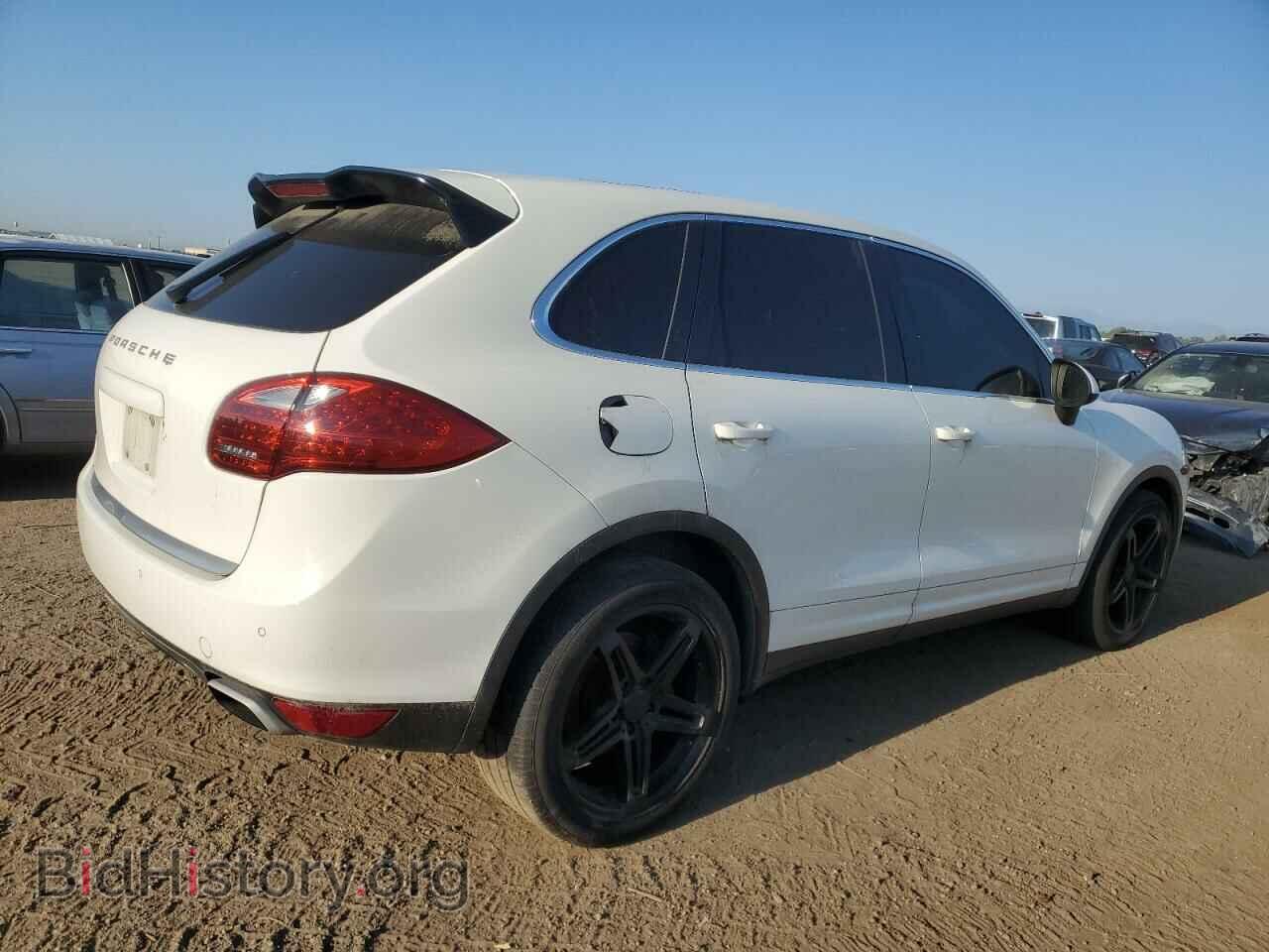 2011 PORSCHE CAYENNE - VIN: WP1AA2A22BLA03074 - Photo 3