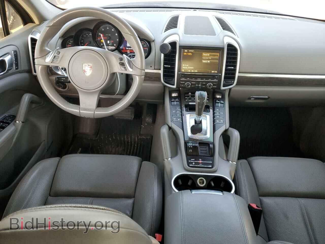 2011 PORSCHE CAYENNE - VIN: WP1AA2A22BLA03074 - Photo 8