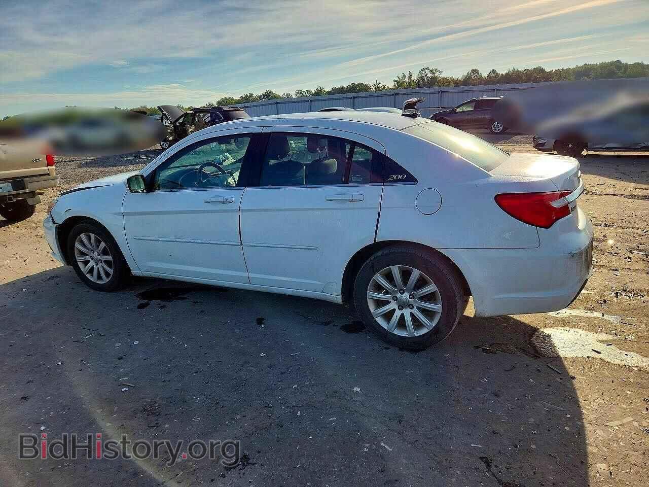 2013 CHRYSLER 200 - VIN: 1C3CCBBG8DN731993 - Photo 2