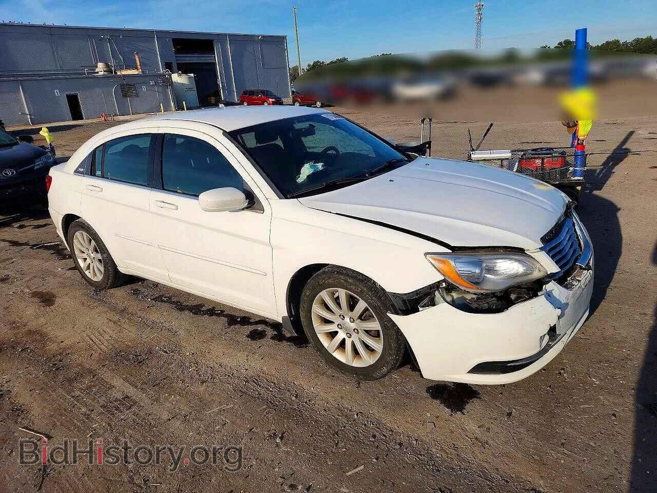 2013 CHRYSLER 200 - VIN: 1C3CCBBG8DN731993 - Photo 4