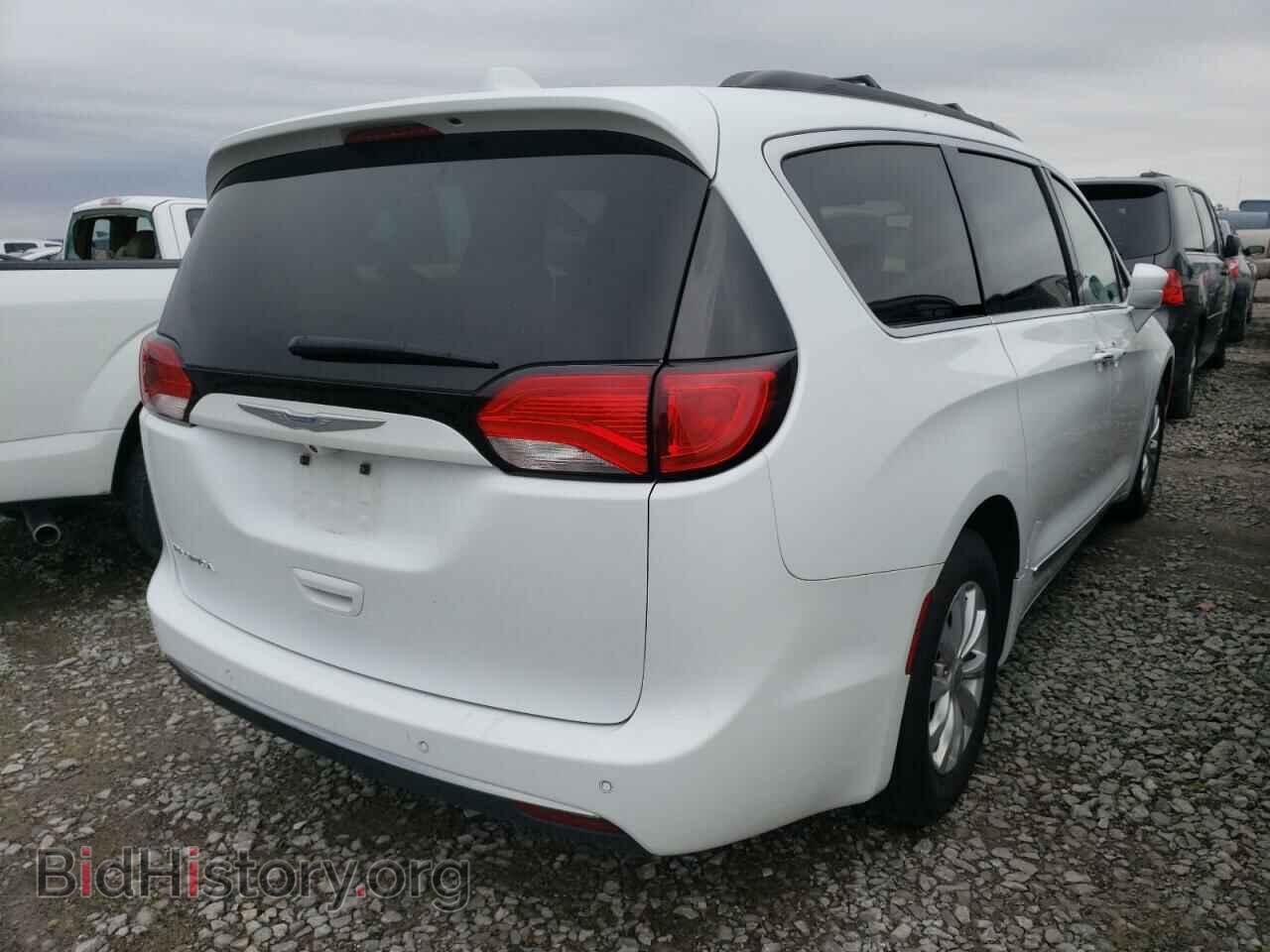 2017 CHRYSLER PACIFICA - VIN: 2C4RC1BG3HR846526 - Фото 3