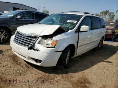 2010 Chrysler MINIVAN Touring, белый — VIN 2A4RR5D19AR479159, Copart