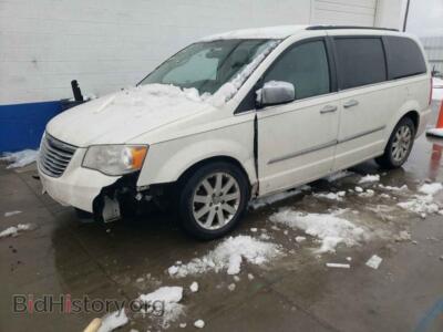 2011 Chrysler MINIVAN Town & COU, white — VIN 2A4RR8DG9BR609691, Copart