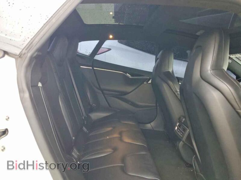 2016 Tesla MODEL S (VIN 5YJSA1E14GF150010) — фото 10 из 13