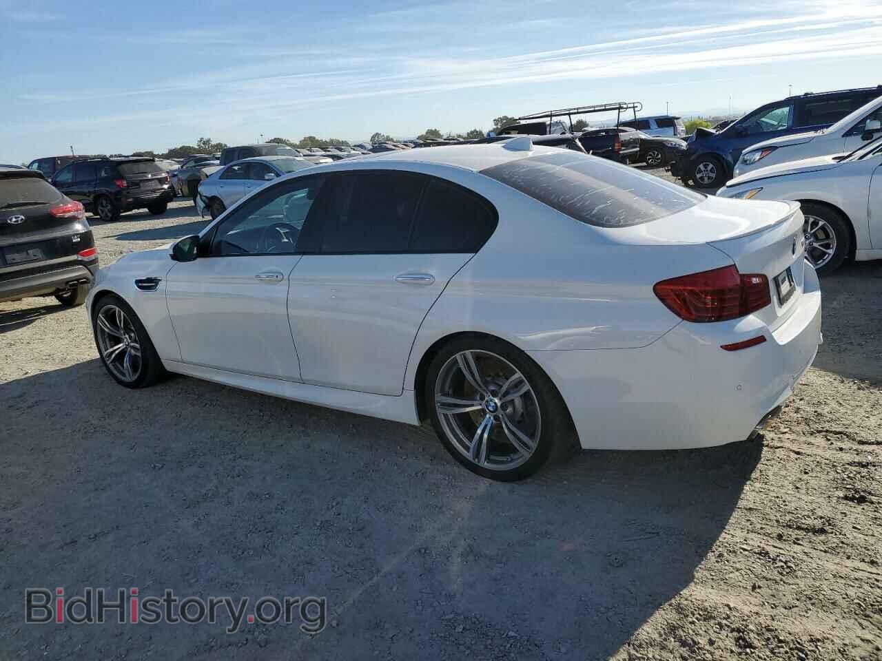 2014 BMW M5 - VIN: WBSFV9C57ED097617 - Photo 2