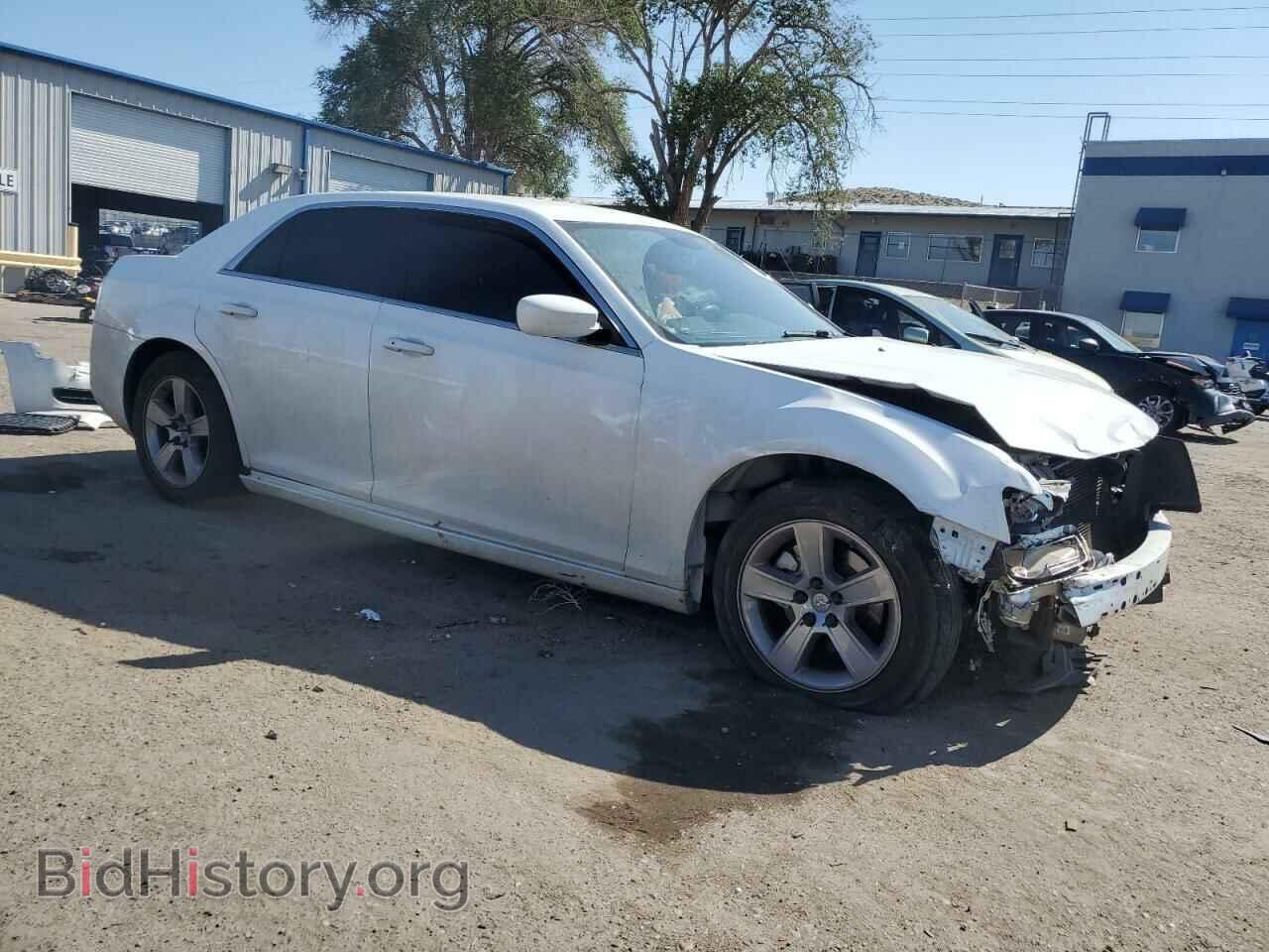 2014 CHRYSLER 300 - VIN: 2C3CCAAG3EH181303 - Photo 4